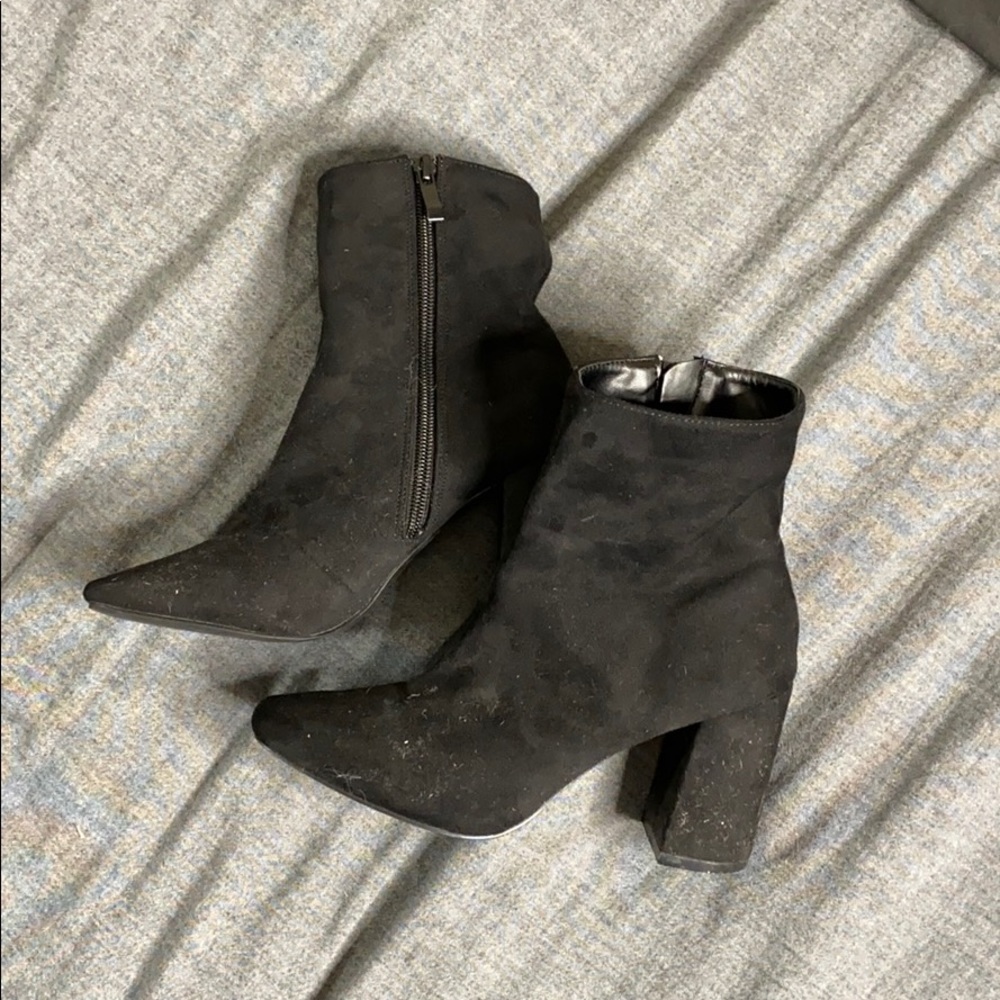 Lulus black boots